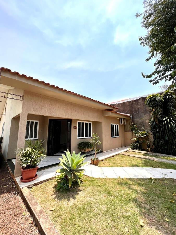 Casa Aconchegante No Centro De Foz Do Iguacu Villa ภายนอก รูปภาพ